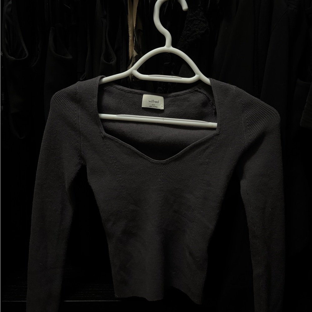 Brand new Aritzia sweetheart top